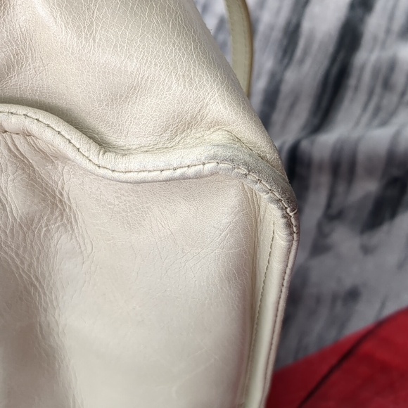 Hobo cream handbag - Picture 7 of 16